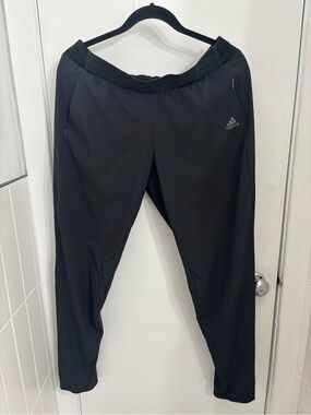 adidas women’s Black Athletic Jogger Pants